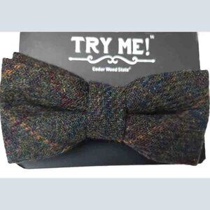Tweed Bow Tie Olive Green Wool Tweed Men's Pre-Tied Adjustable